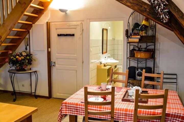 Gite "Le Klevner" A Riquewihr Bagian luar foto