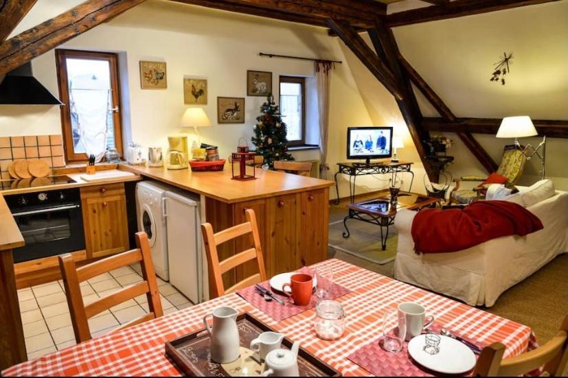 Gite "Le Klevner" A Riquewihr Bagian luar foto